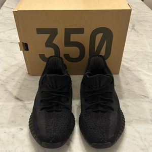 Yeezy 350 V2 Onyx